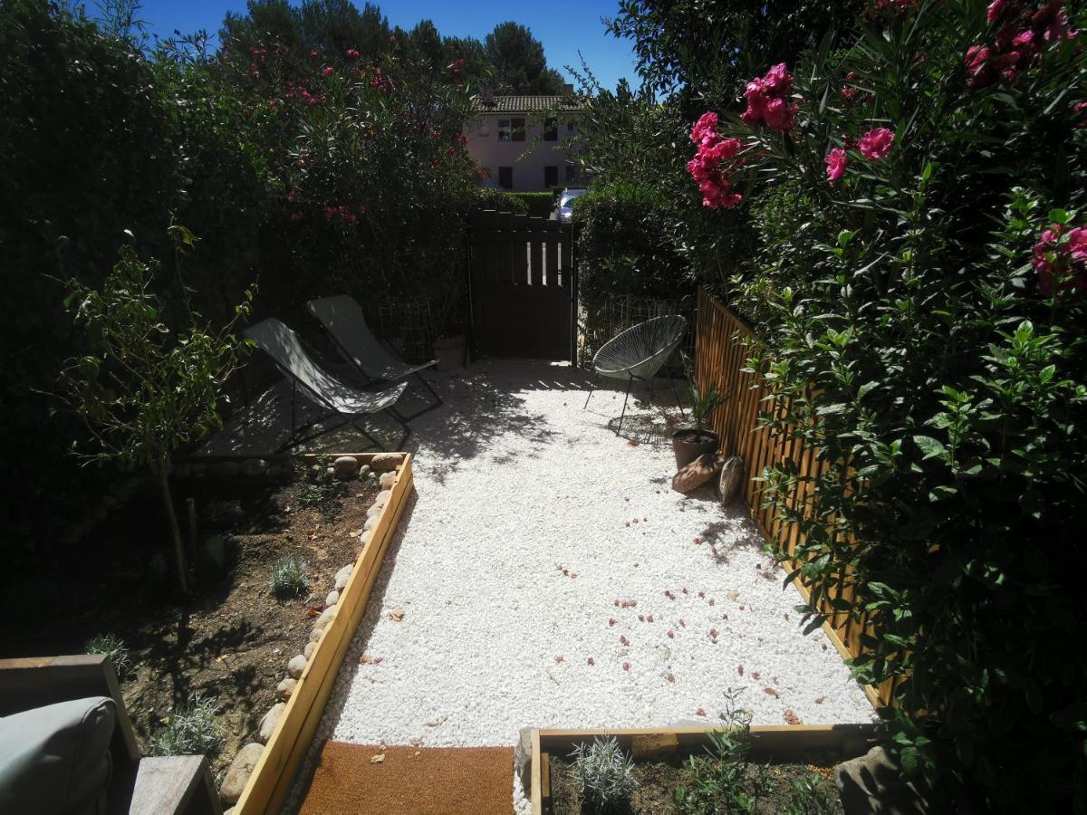 Appartement La Terrasse Ensoleillée de Sausset : Le Citronnier Extérieur photo